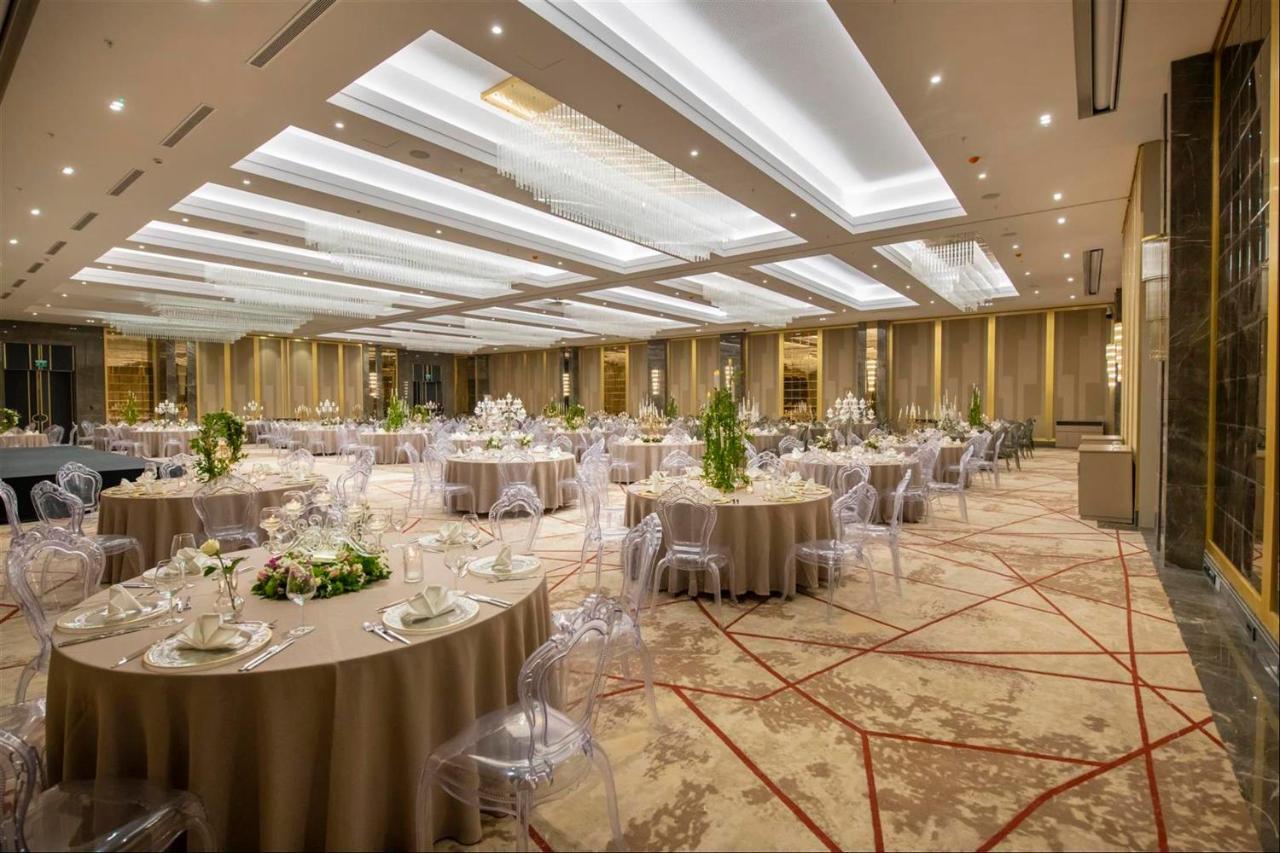 Hotel Crowne Plaza Ankara By Ihg Esterno foto