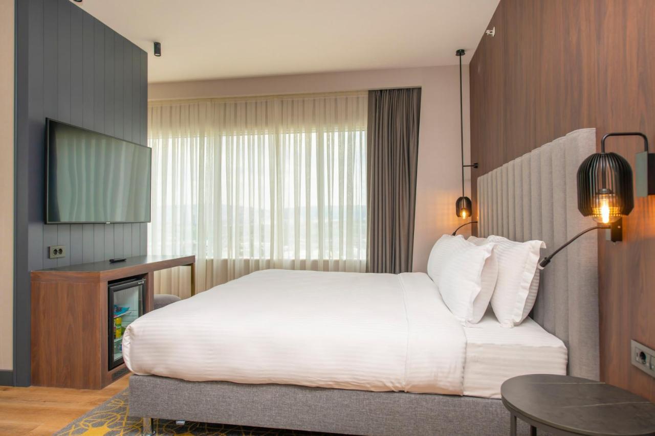 Hotel Crowne Plaza Ankara By Ihg Esterno foto