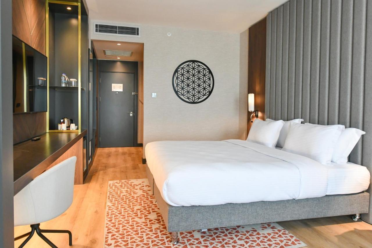 Hotel Crowne Plaza Ankara By Ihg Esterno foto