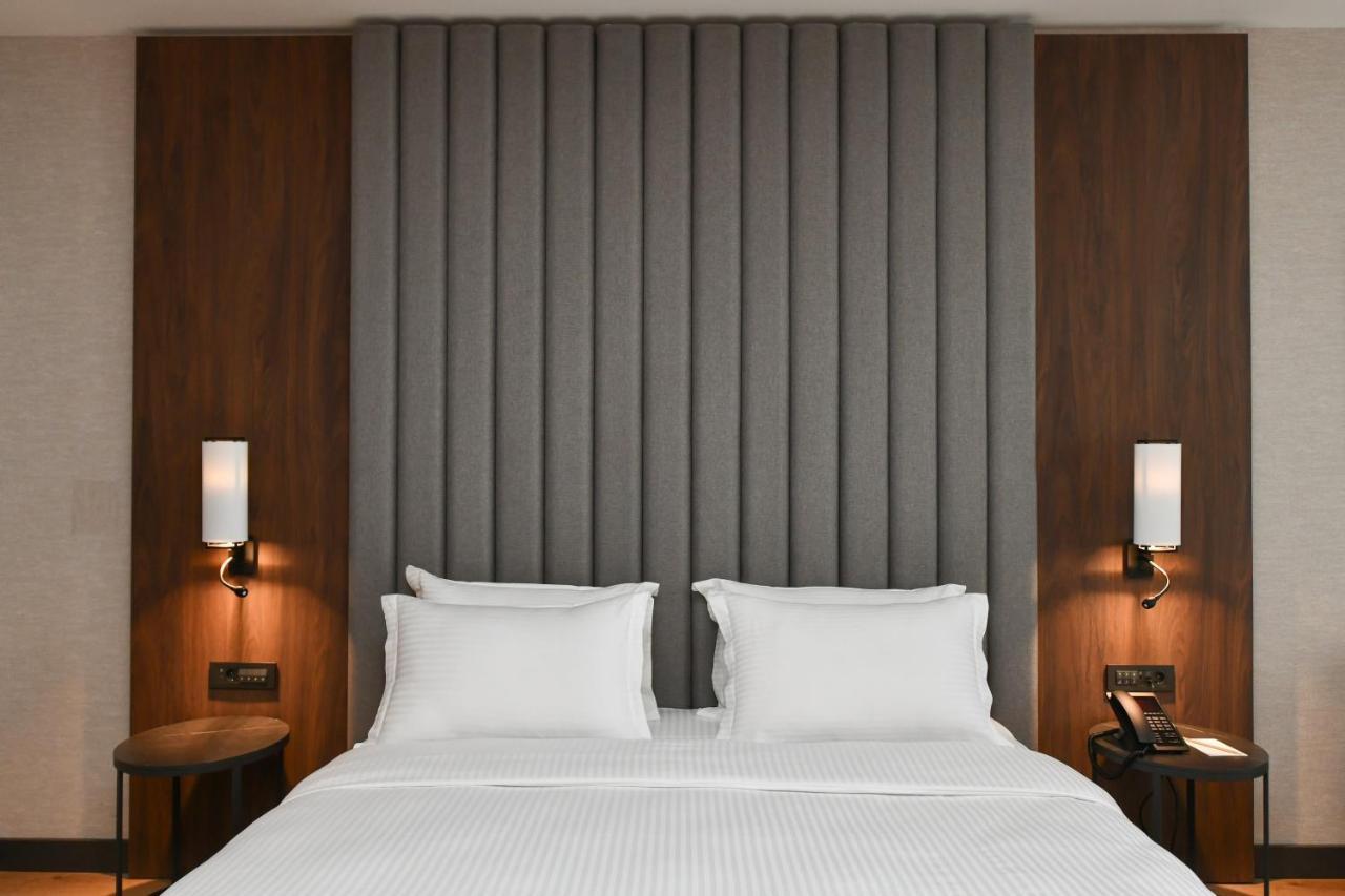 Hotel Crowne Plaza Ankara By Ihg Esterno foto