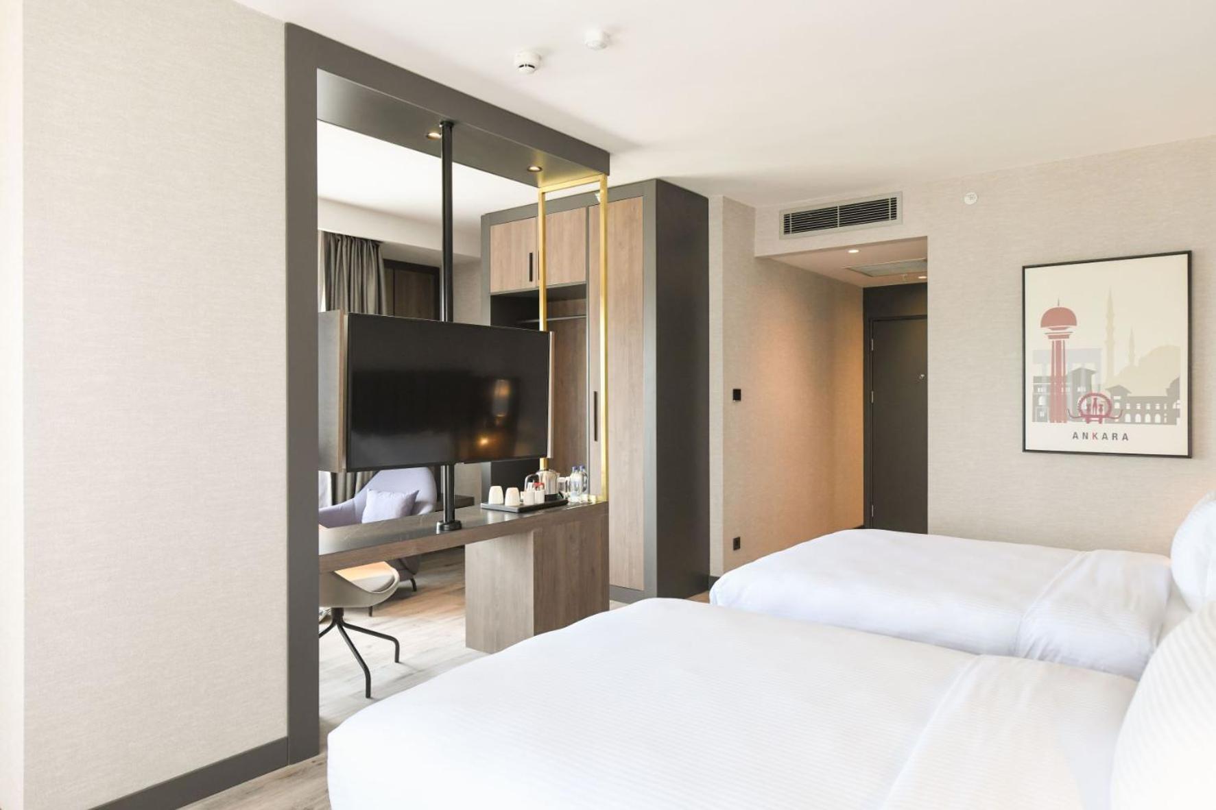 Hotel Crowne Plaza Ankara By Ihg Esterno foto